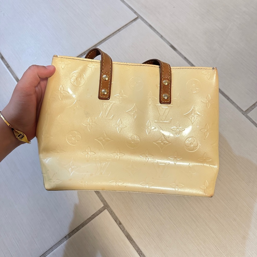 LOUIS VUITTON TOTE STYLE BAG